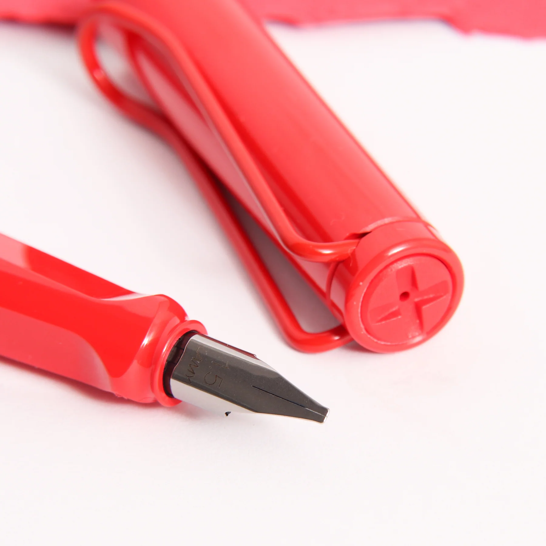 Lamy Joy Calligraphy Strawberry – Fountain Pen Special Edition - Image 5