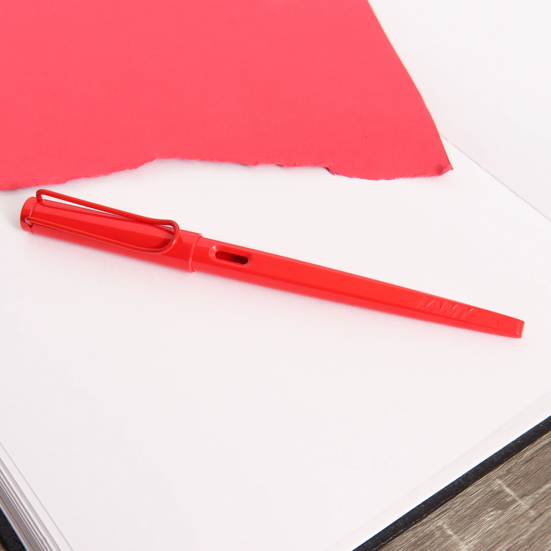 Lamy Joy Calligraphy Strawberry – Fountain Pen Special Edition - Image 6